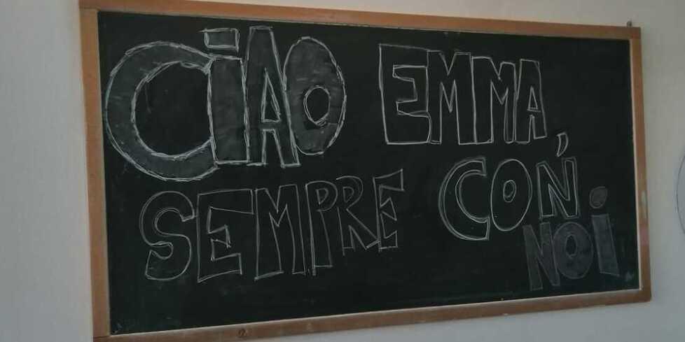 Schianto sull’Aurelia, si è svegliata la mamma di Emma: «Le sue condizioni migliorano»