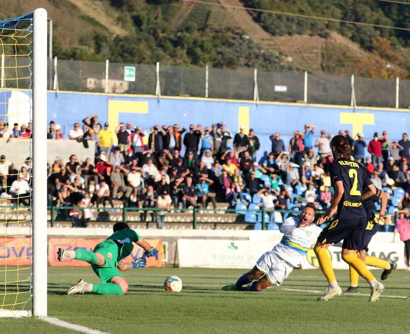 Carrarese, Mercati salta la partita con l'Olbia 