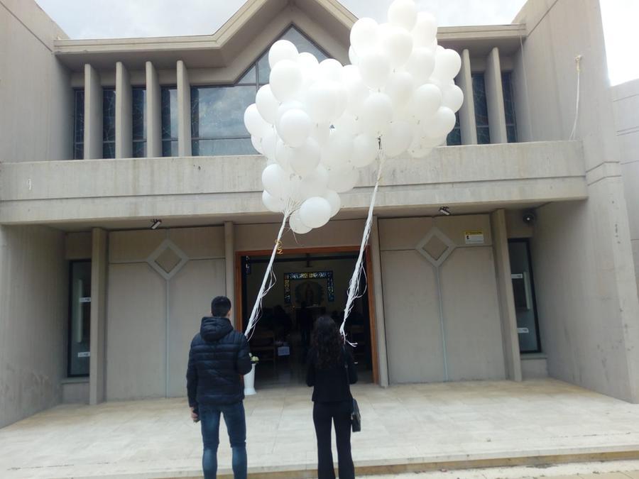 
	Studenti davanti alla chiesa di San Giuseppe

