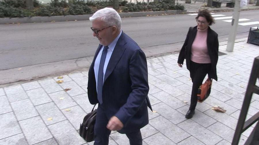 I consulenti della difesa di Ciro Grillo, Marco Savio e Lucia Tattoli, al loro arrivo al Tribunale di Tempio