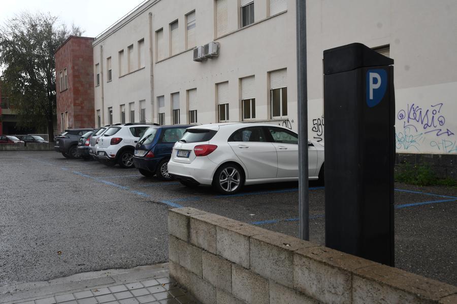 
	I parcheggi dietro la scuola di via Bellini

