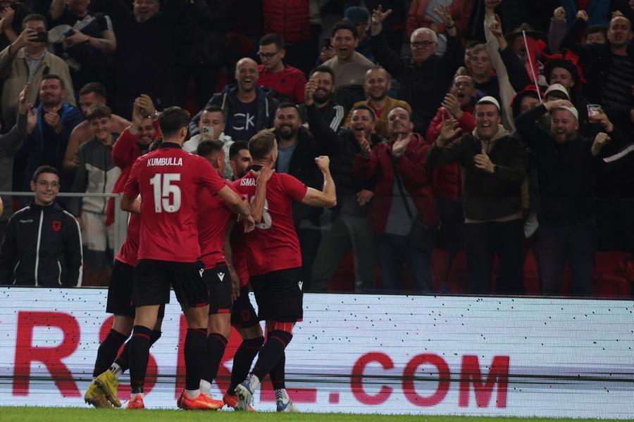 
	L'esultanza di Ardian Ismajli dopo il gol che ha portato in vantaggio l'Albania

