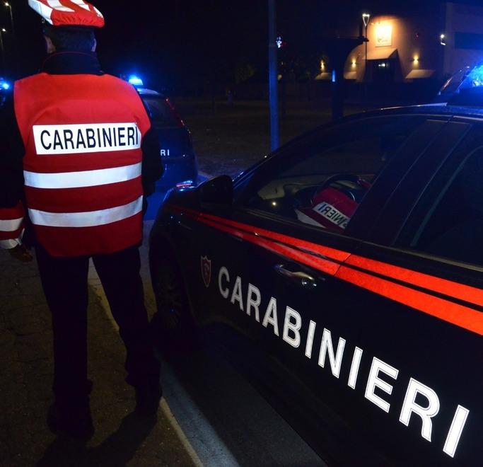 Camposanto: accoltellato per un cellulare 