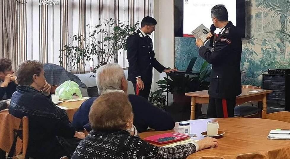 San Felice a “lezione” dai carabinieri per evitare i mille trucchi dei truffatori