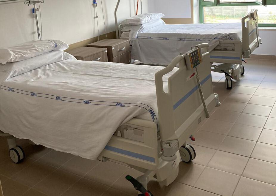 Un interno del centro di cure intermedie di Bientina dove i pazienti si sono ritrovati al freddo