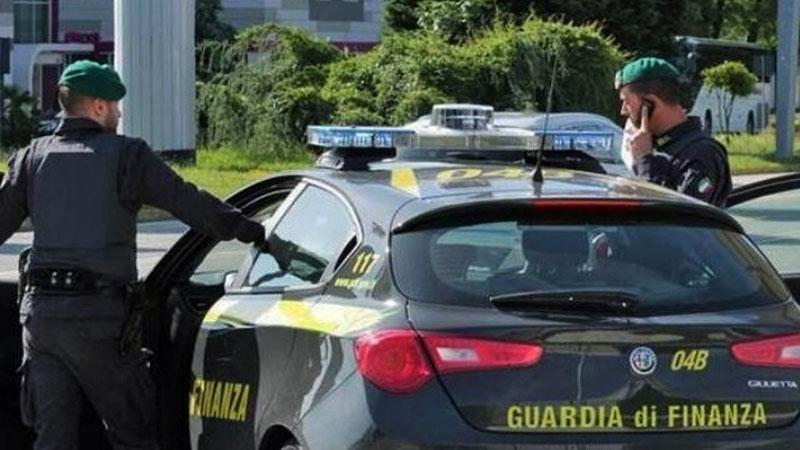 Traffico internazionale di droga. La base operativa era a Prato