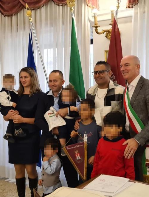 A Livorno è boom di cittadinanze ai nuovi italiani: 633 in nove mesi 