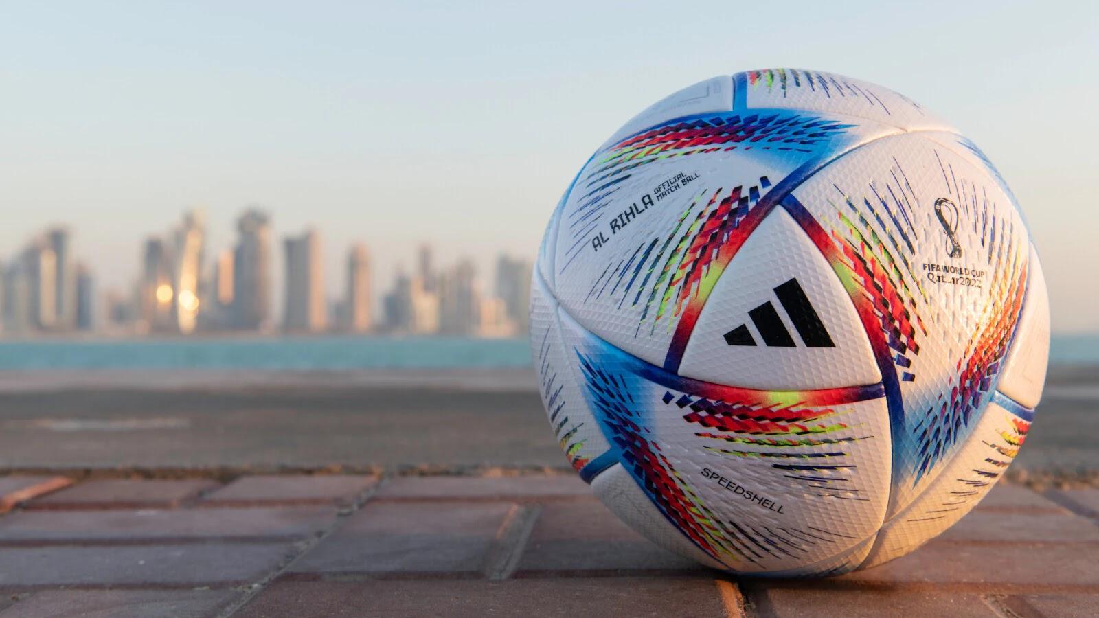 Addio alle chiacchiere da Var, il fuorigioco lo decide il pallone con un chip