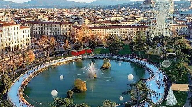 A dicembre tornano la ruota panoramica e la pista di pattinaggio