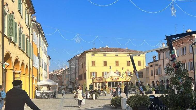 Carpi. Blackout in piazzetta: «Due pomeriggi di fila senza poter lavorare»