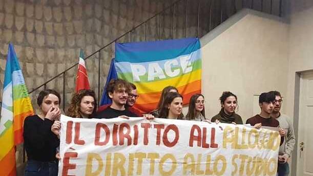 Firenze, affitti usa (e getta) agli studenti: stanza fino al venerdì, poi ci dormono i turisti