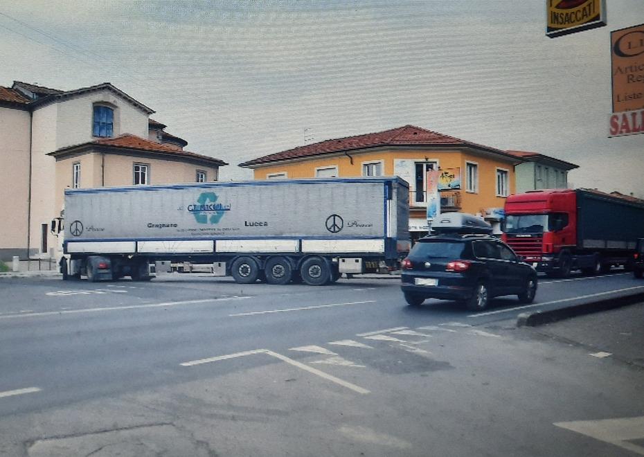 La variante c’è, ora via i tir: potranno entrare in via dei Banchieri