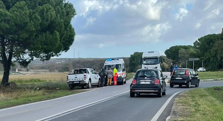 Esplode la canna mentre spara col fucile, guardia venatoria ferita a una mano
