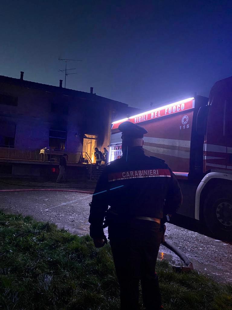San Polo, villetta in fiamme: quattro intossicati