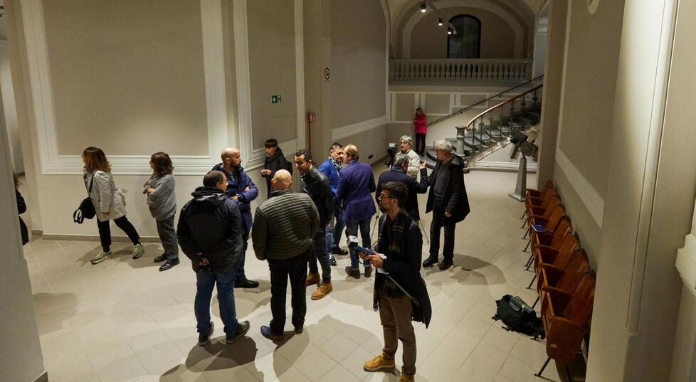 Il Garibaldi torna a nuova vita: nella sala del centro si è riaccesa una luce