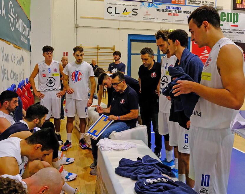 Scontro al vertice al PalaPoggetti; la Sintecnica ospita lo Spezia Club