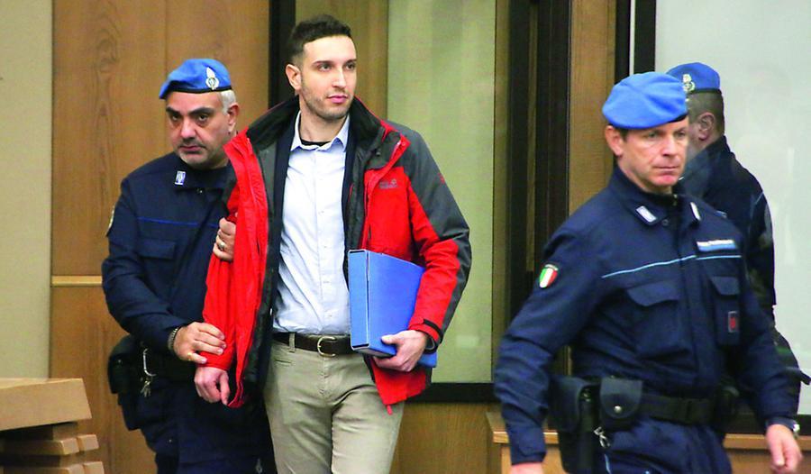 «Mio figlio Marco è innocente. Non l’ha ammazzato lui il padre»