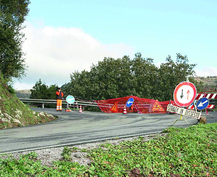 Troppo pericolosa, la strada Bortigali-Mulargia viene declassata: 30 chilometri orari il limite di velocità