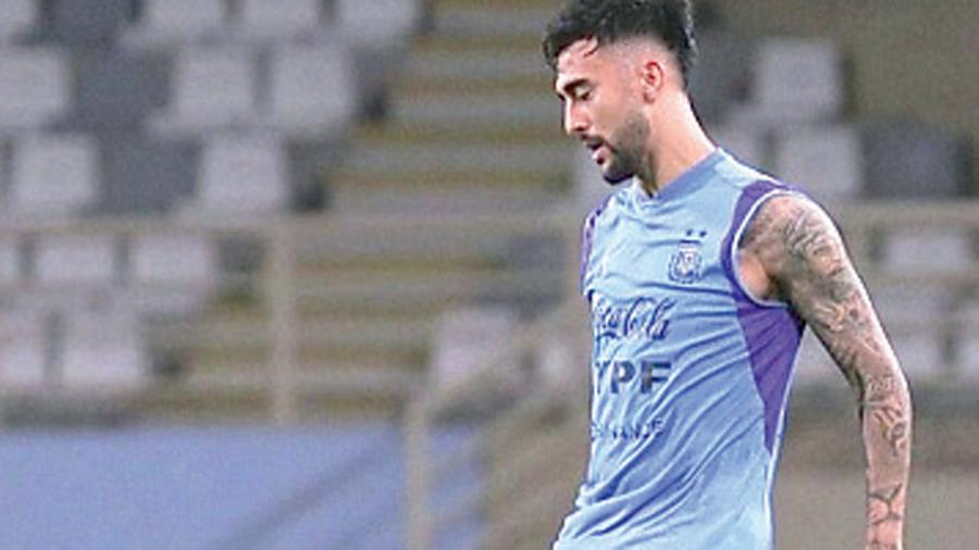 Nico Gonzalez è già a Firenze col cuore a pezzi «Sì, sto male»