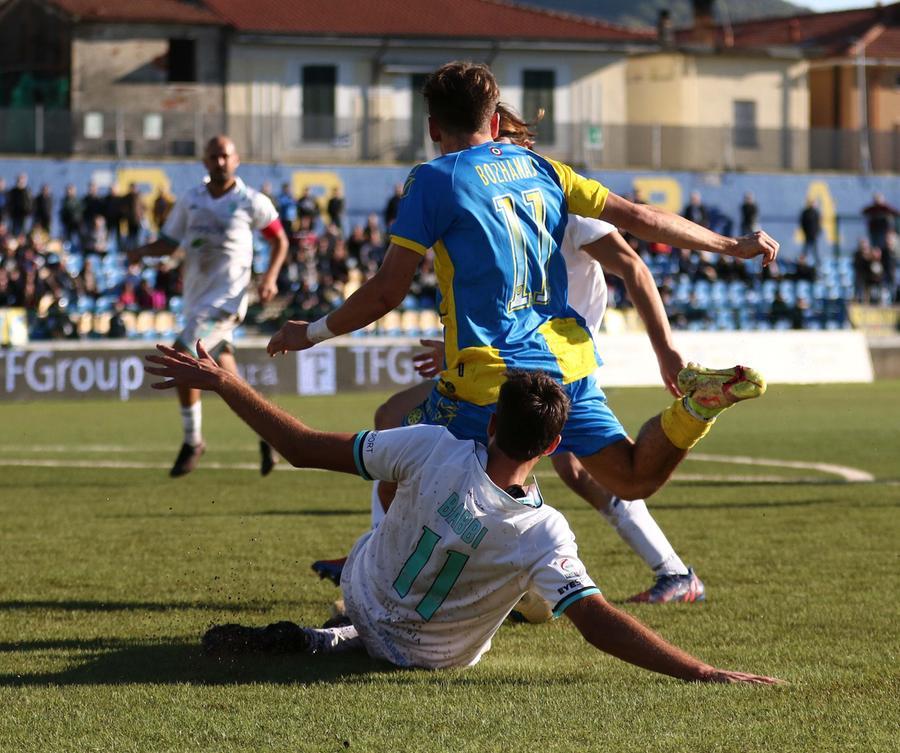 Carrarese in extremis batte l’Olbia 1-0