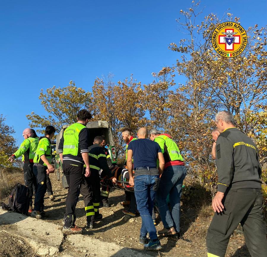 Accusa un dolore all’anca durante l’escursione, soccorsa una 72enne
