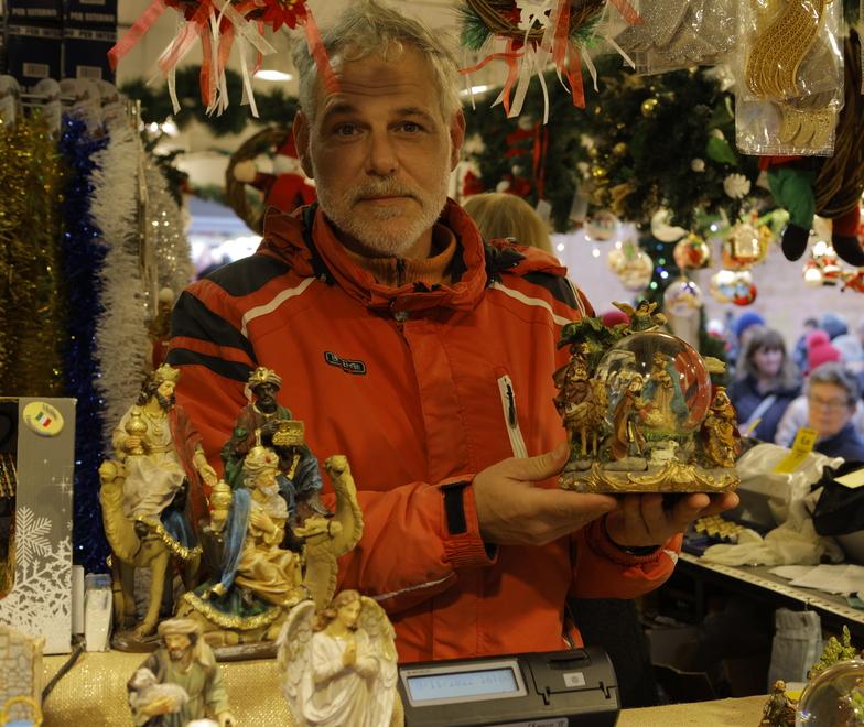 Presepi, gioielli e pampepato: a Ferrara la corsa al regalo è già partita