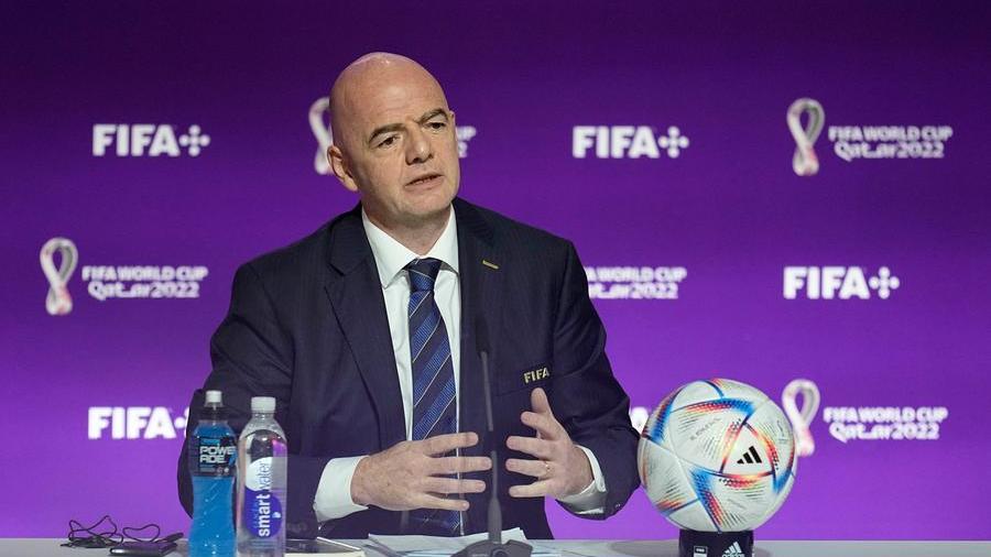 Gianni Infantino in conferenza alla vigilia dei Mondiali