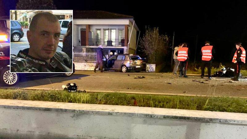 Mirco Matteucci (da Facebook) e l'incidente con la moto e una delle due auto rimaste coinvolte (foto Nucci)