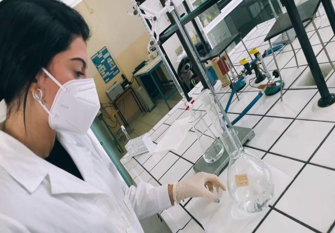 L’Istituto De Franceschi – Pacinotti presenta l’indirizzo chimico – biologico