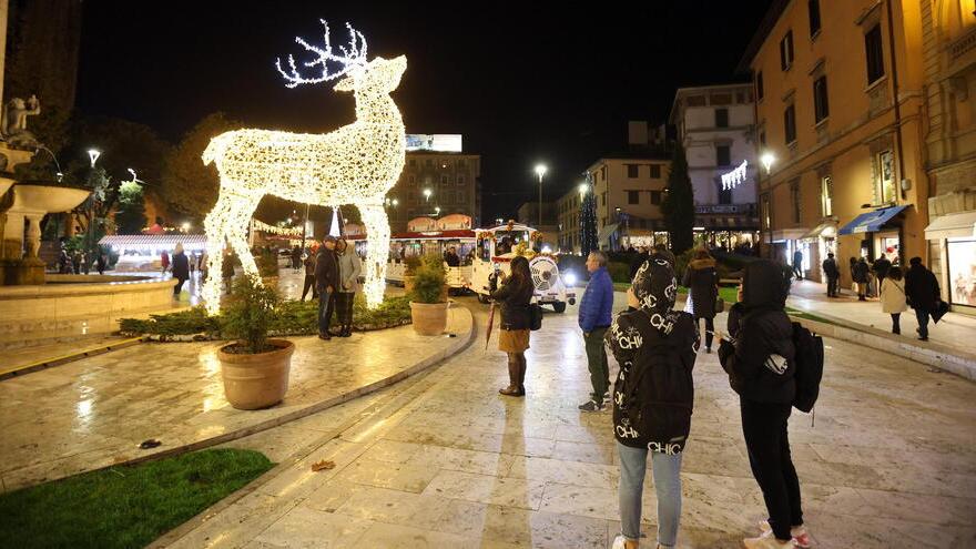 Montecatini, Natale è “Pensieri illuminati”: tre installazioni in centro