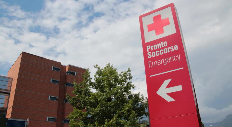Al Versilia due giorni al pronto soccorso in attesa del letto in reparto. L’Asl: «Casi sempre più complicati»