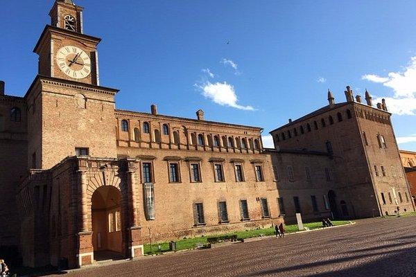 Carpi. Sventa il furto e caccia i ladri «Erano davanti alla finestra»