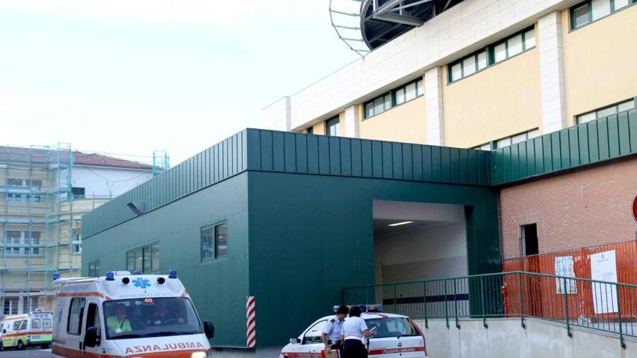 A 16 anni si risveglia dal coma, la lettera dei genitori: «Grazie al grande cuore di Livorno»