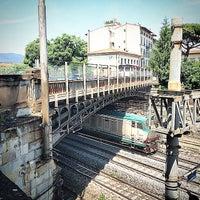 Firenze, stop ai mezzi pesanti sul Ponte al Pino