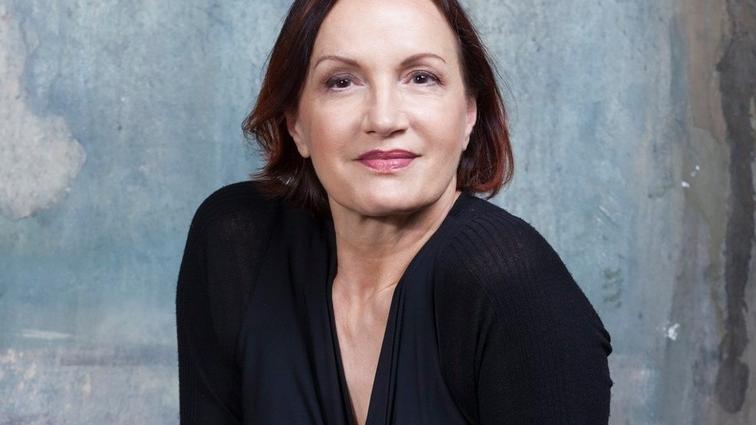 Maddalena Crippa: «Che errore attualizzare i testi teatrali, vanno messi al servizio dell’autore» 