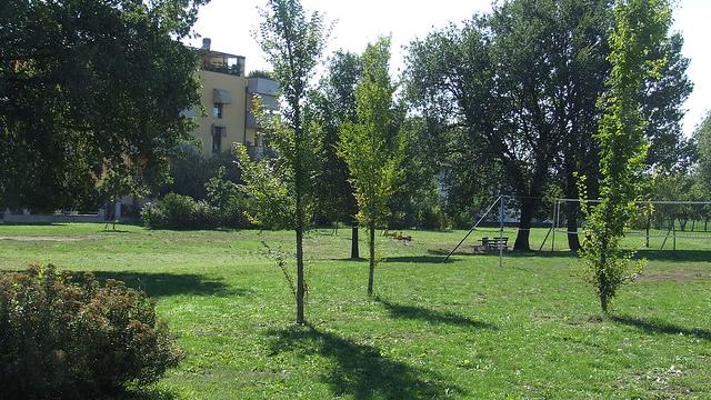 «Sì all’illuminazione al parco di via Ungheria»