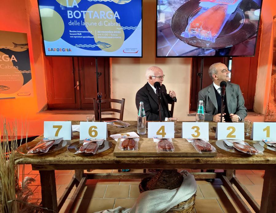 
	La bottarga pronta per essere "battuta" all'asta

