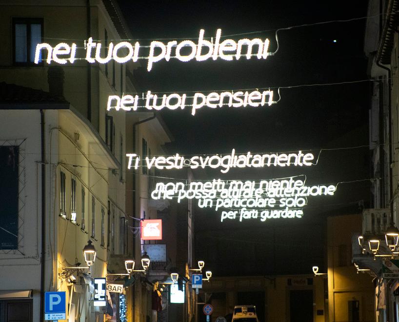 Zocca fa i conti con il caro bollette  e spegne le luminarie di Albachiara