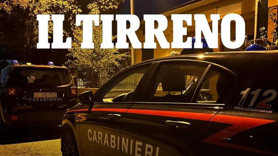 L'esterno dell'abitazione in cui è stato trovato il cadavere (Foto di Franco Silvi)