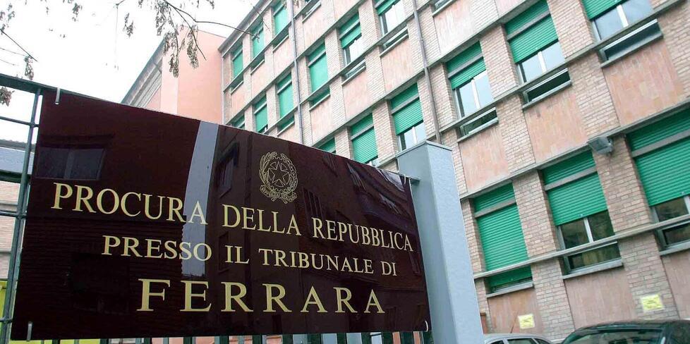 Ferrara, sposata soltanto per far sesso