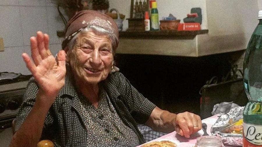 
	Nonna Giovanna aveva 90 anni


