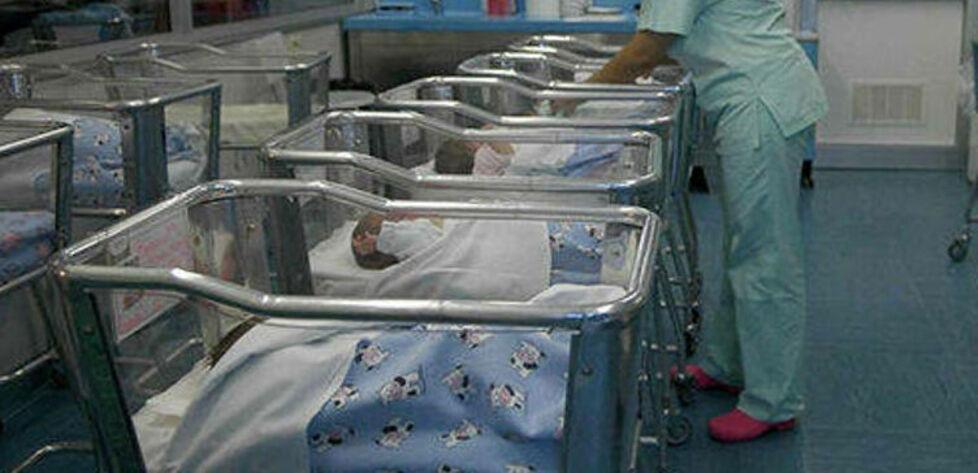 Inizia il parto in auto e lo conclude in ospedale La storia a lieto fine in scena al Santa Chiara