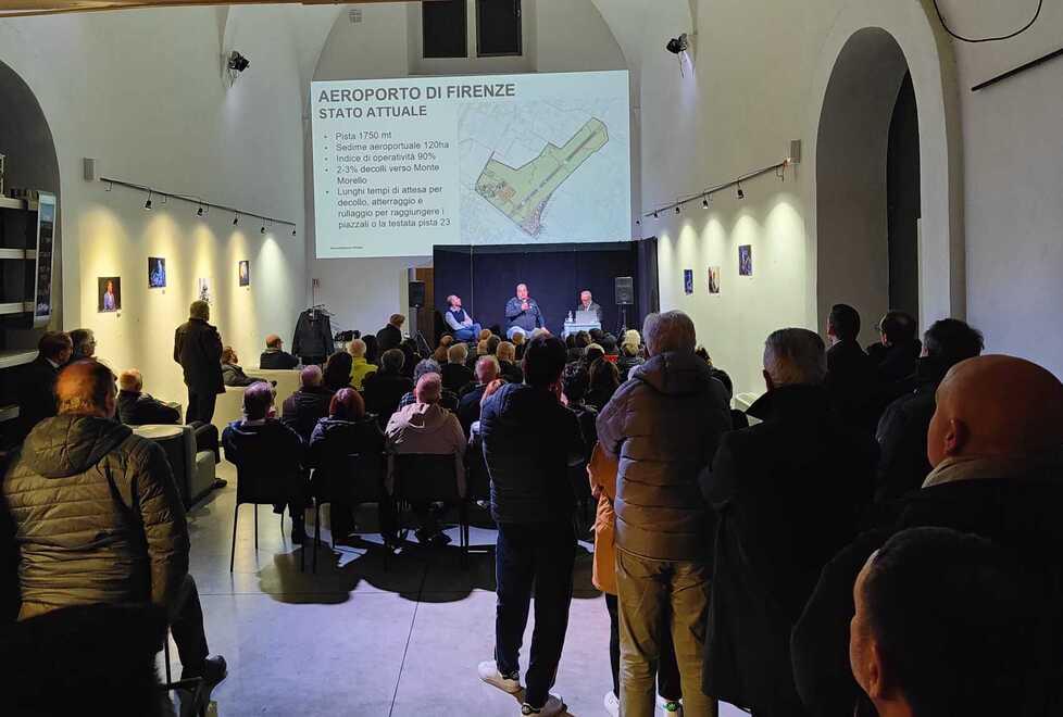 Nuovo aeroporto di Peretola: «meno inquinamento con la pista convergente»