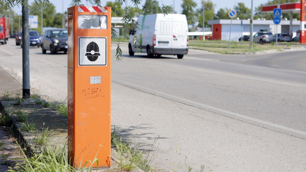 Cento, più sicurezza sulle strade: si punta su dossi e velox