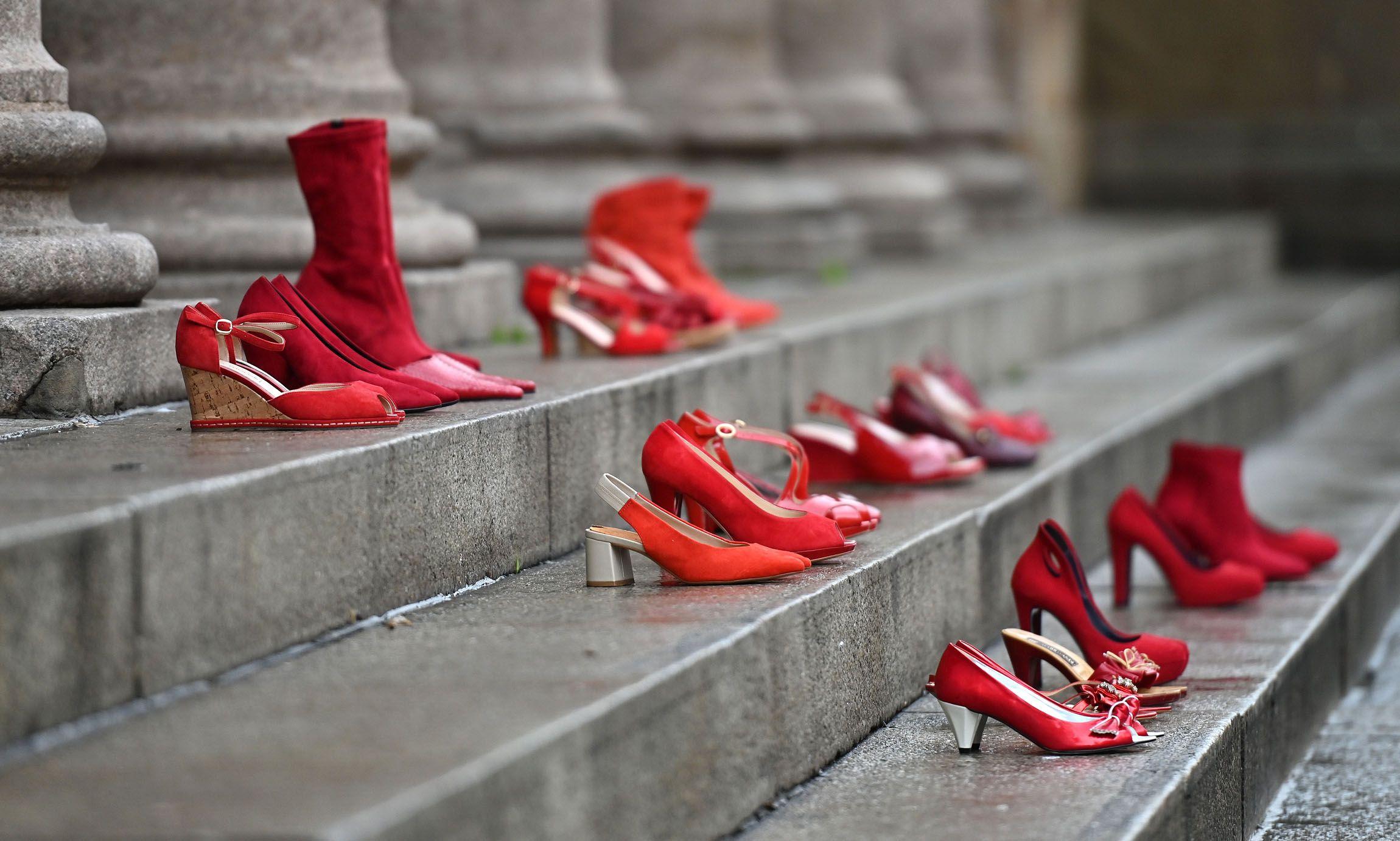 Violenza sulle donne, una giornata non basta e non serve 