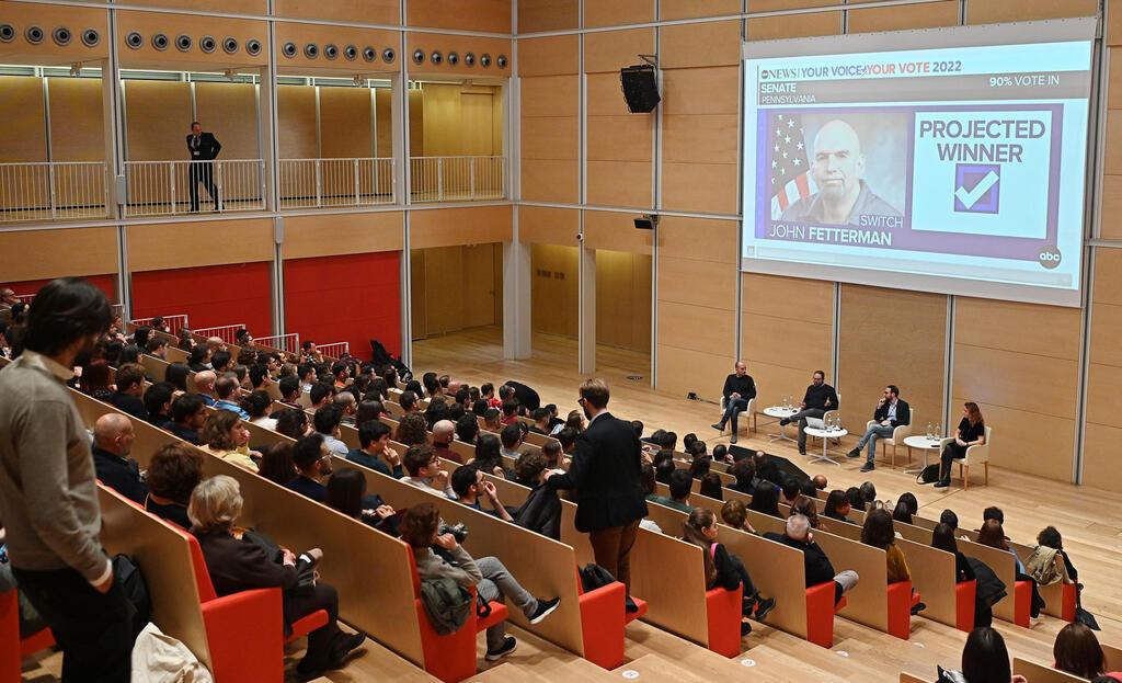 Elezioni metà mandato, negli Usa i Dem oltre le aspettative