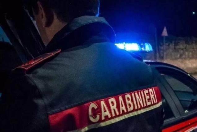 Stalker “spegne” il braccialetto elettronico, preso e arrestato a Pontedera