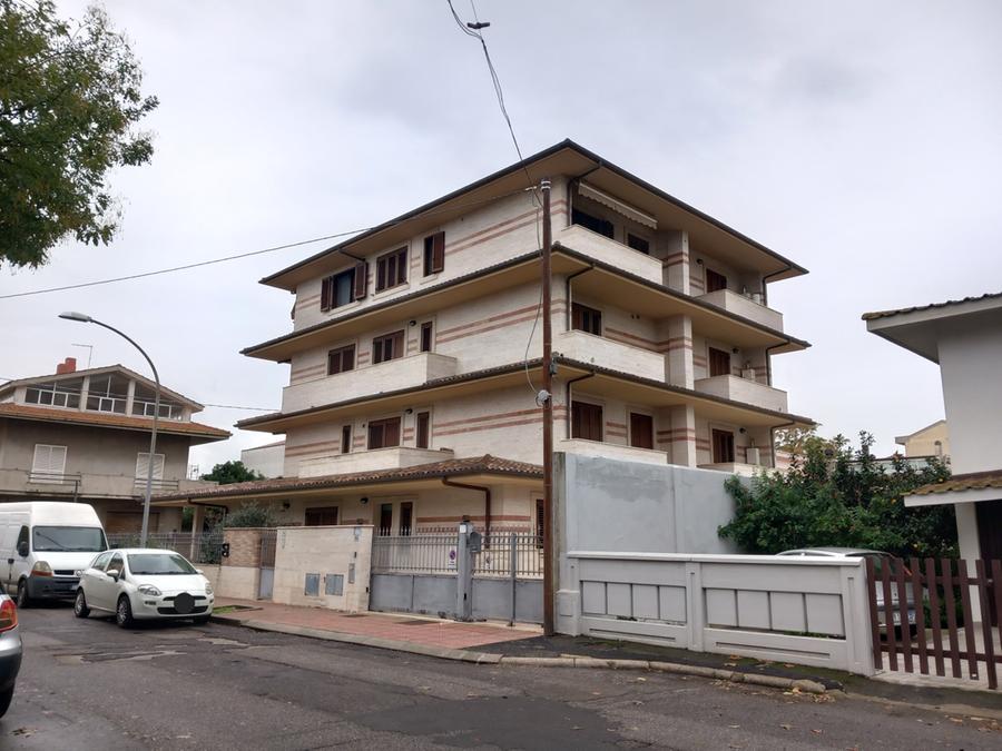 
	La palazzina di via Tazzoli su cui grava l'ordine di demolizione

