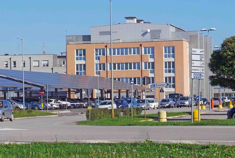 Ferrara, picchiata in casa e soccorsa dai carabinieri. Curata e “nascosta” di notte al Sant’Anna