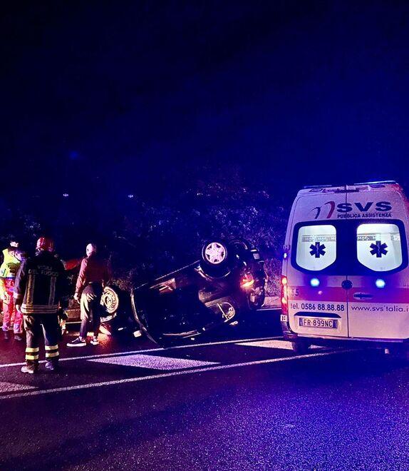 Si ribalta con l'auto sul Romito: ferito un 50enne